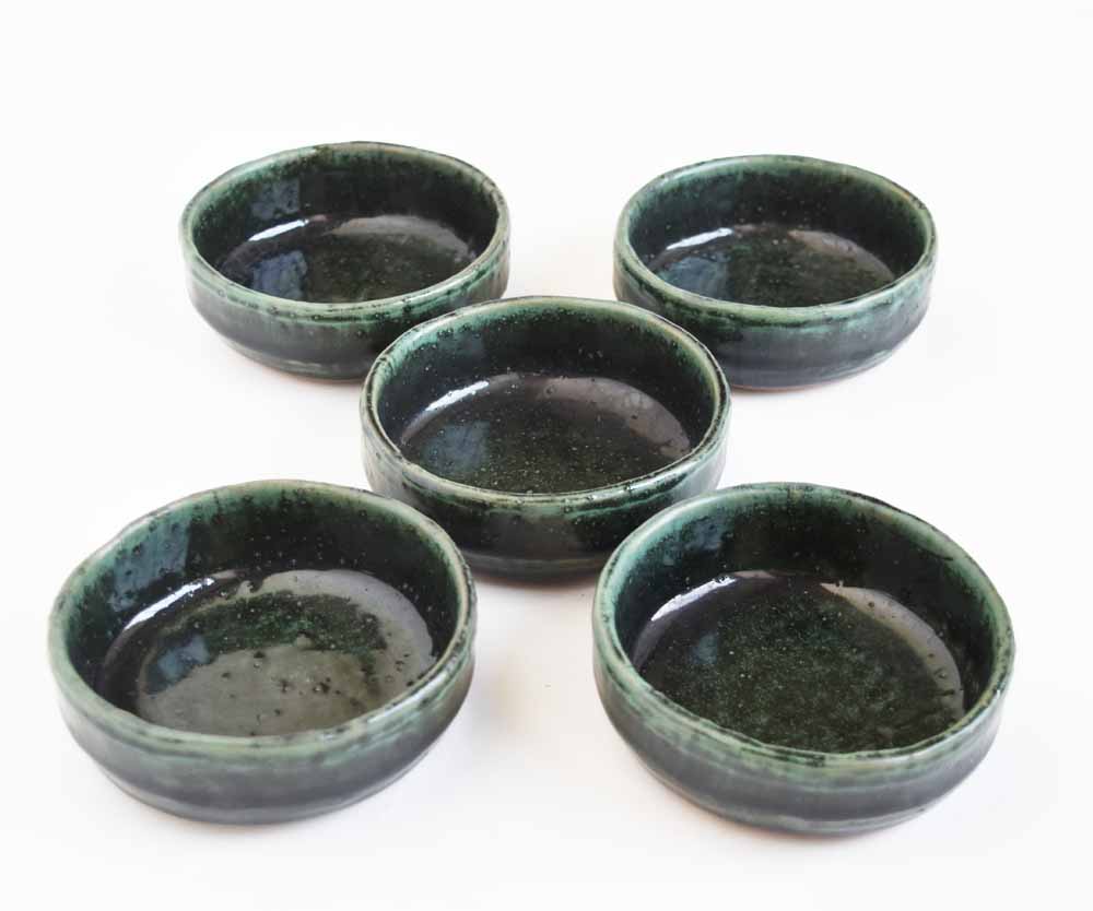 楽天市場】5枚セット【棟山窯】 手作り（たたら） 灰釉 笹彫り 楕円