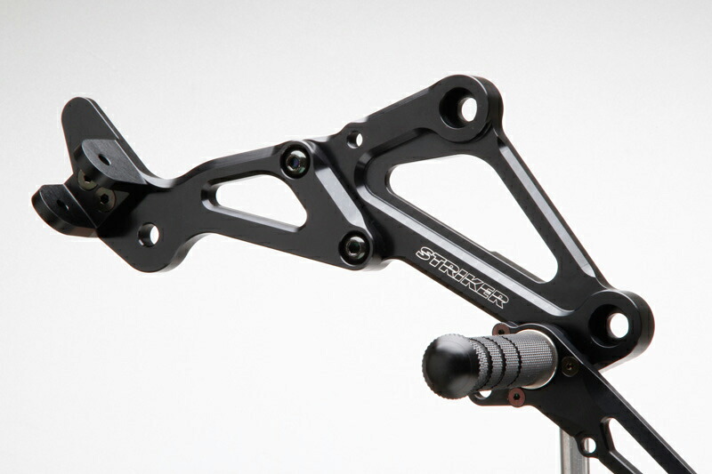 Striker Striker スペシャルステップキット Type2 1ポジション ブラック ゼファー1100 Ss 2bt バイクパーツ Motojam バイク用品 店 ストライカー 汎用パーツ ステップ ペグ バックステップ ストライカー パーツ Striker Striker スペシャルステップキット Type2 1ポジション ブラック ゼファー1100 Ss 2bt バイクパーツ Motojam バイク用品 店 ストライカー 汎用パーツ ステップ ペグ バックステップ ストライカー パーツ