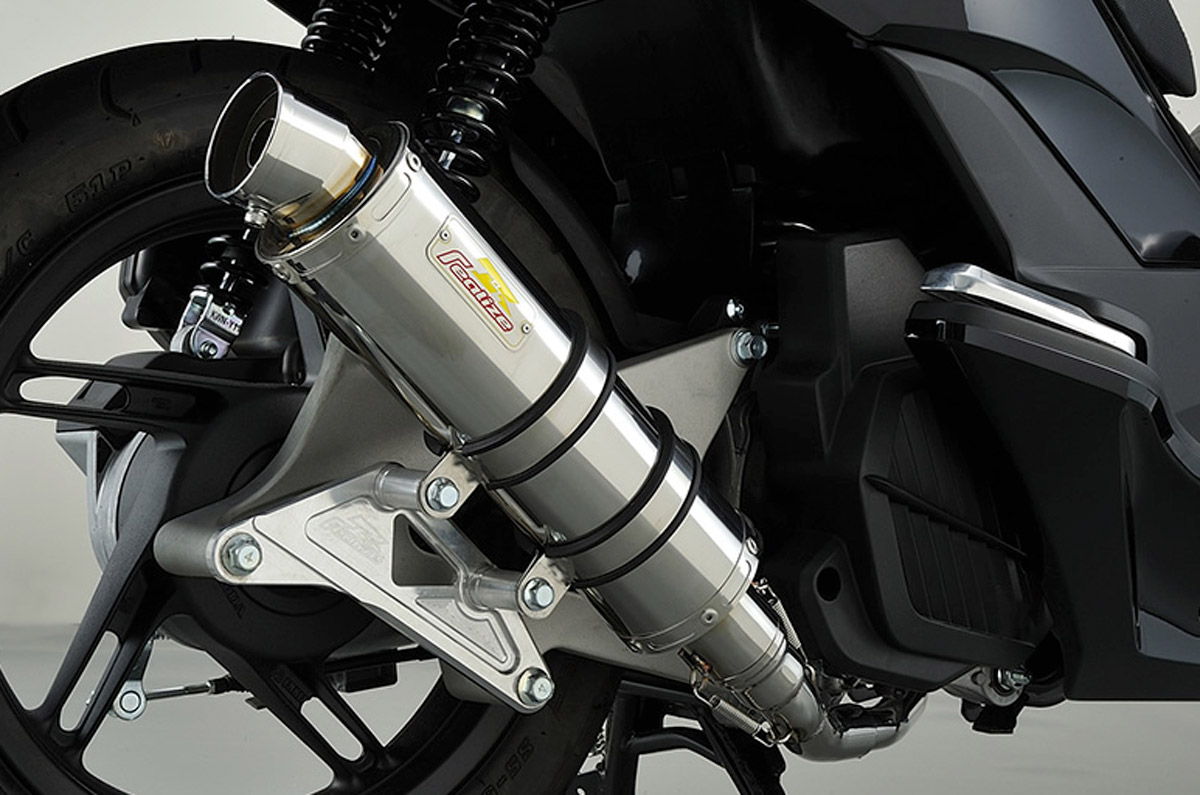 REALIZE PCX150 ［KF18］ XESTA（ゼスタ） SUS ステンレスマフラー 330-013-00｜バイクパーツ MotoJam 店 25,351円