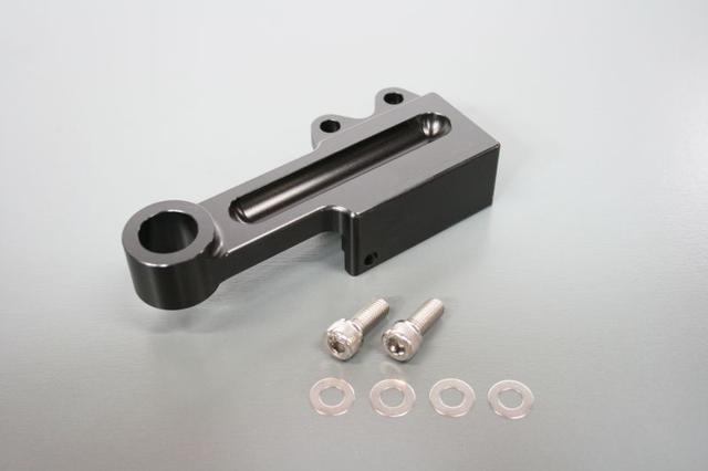 要納期確認 ACTIVE アクティブ リアキャリパーサポート ブラック (brembo 40mmピッチ 左側用＆スタンダードローター径対応) 1470068B