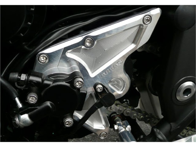 アグラス フロントスプロケットカバー シルバー ZRX1200DAEG (347-480-000)|MOTO-OCC 店