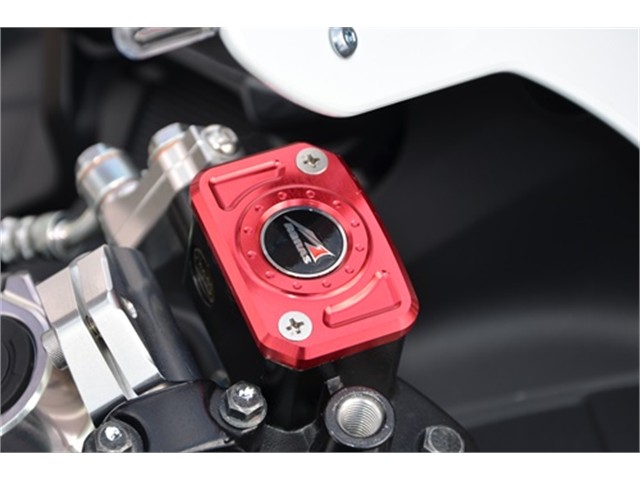 アグラス フロントマスターキャップ BLU GSX-R125／GSX-S125 (325-307-000B)
