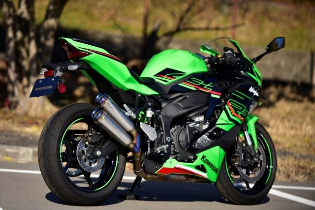 ZX-4RR / ZX-4R SE 2023~ 8BL-ZX400P マフラー BEAMS ビームス BR EVO M2 TITANIUM G435-51-000|MOTO-OCC 店
