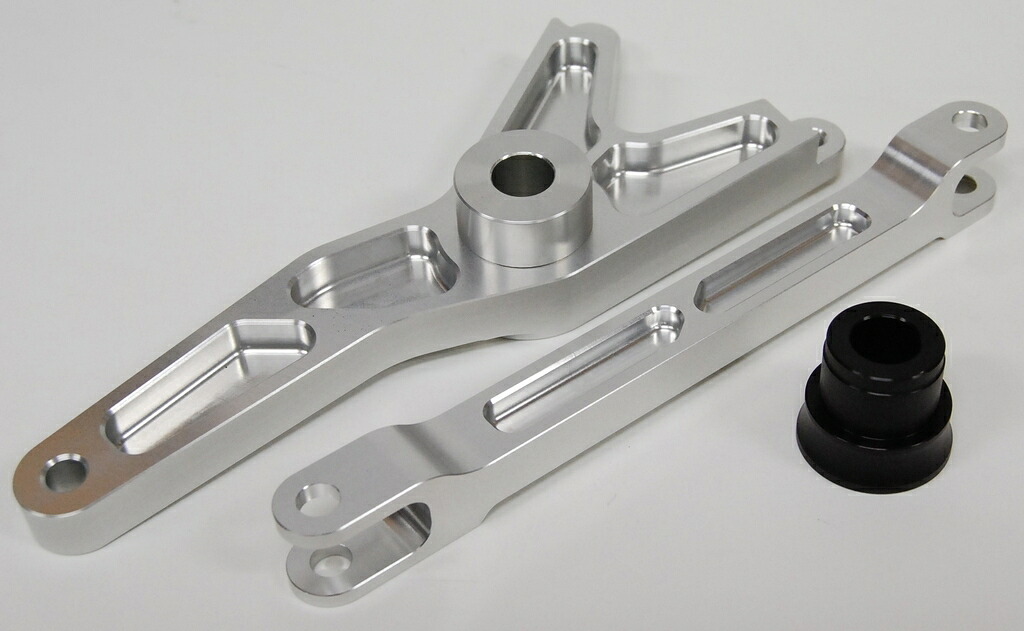 Kawasaki ゼファー750 Bagus! バグース リヤキャリパーサポート シルバーアルマイト ノーマルホイール用 BG-RCS03ASL-S｜MOTO-OCC 店