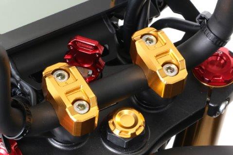 要納期確認 KITACO キタコ ハンドルアッパーホルダーtype3 カラー:シルバー グロム(JC92)・ダックス 125(JB06) 561-9000360