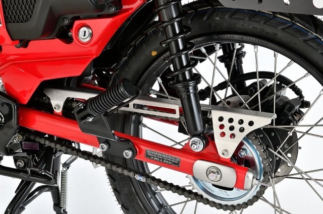 在庫有り Gクラフト アルミチェーンカバー CT125(JA55) 32600｜MOTO-OCC 店