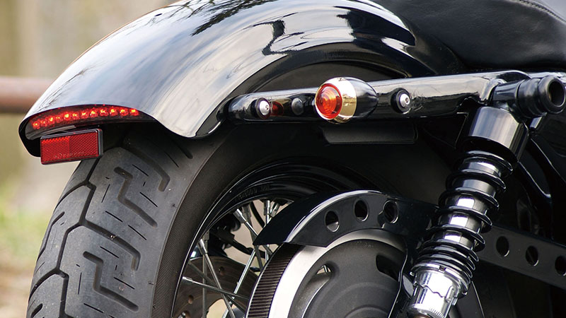在庫有り テールランプキット LEDスリム スモークレンズ XL1200X/V/N・ XL883N 13Yマデ KIJIMA キジマ HD-01408|MOTO-OCC 店