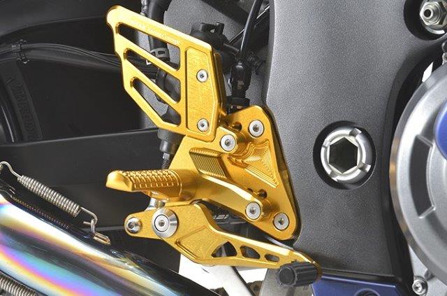 r's gear アールズギア アクティブスポーツ レーシングコンセプトHayabusa(21-) ライディングステップ オレンジゴールド AC01-0200-OG｜MOTO-OCC 店
