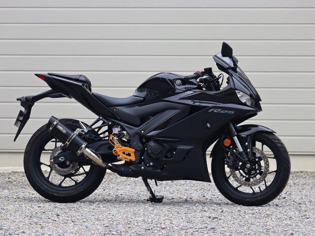 WR'S ダブルアールズ スリップオンマフラー YAMAHA YZF-R25/MT-25('22～)SS-OVAL F-BLACK TITAN F-BLACKタイプ チタンシェル SF2270JM