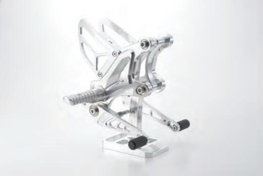 r's gear アールズギア Racing Concept ライディングステップ クリアシルバー Kawasaki Z900RS AC01-0300-CL|MOTO-OCC 店
