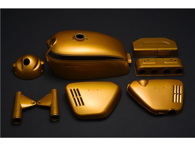 【納期3ヶ月以上】 M-TEC中京 エムテック中京 キャンディゴールド外装5点セット CB750K0 MRS-H75-T16