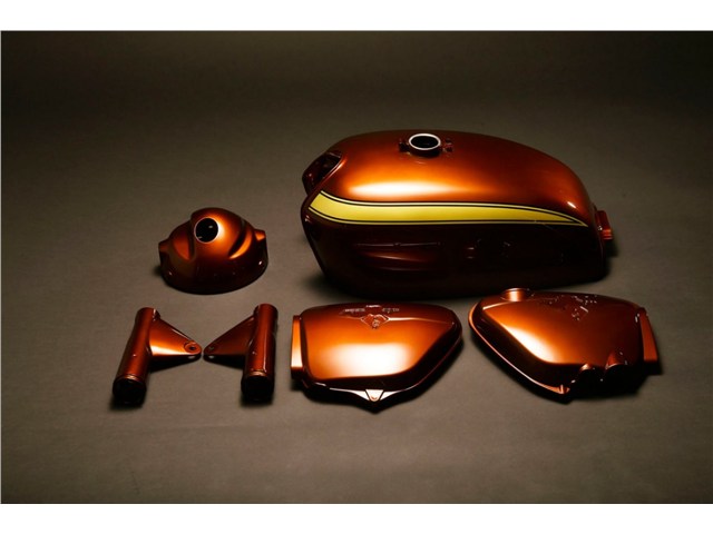 【納期3ヶ月以上】 M-TEC中京 エムテック中京 キャンディーガーネットブラウン 外装4点セット CB750K1 MRS-H75-T18｜MOTO-OCC 店