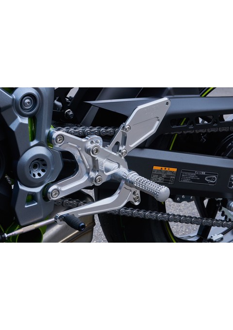 バックステップ 4ポジション (ブラック) Z900(18) オーヴァー オーバー OVER レーシング 51-83-01B|MOTO-OCC 店