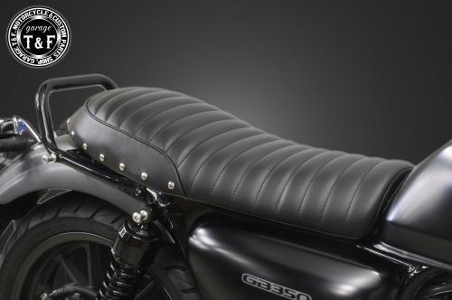 在庫有り Garage T&F ティーアンドエフ GB350 スタッド付きフラットシート(タックロール) 605205
