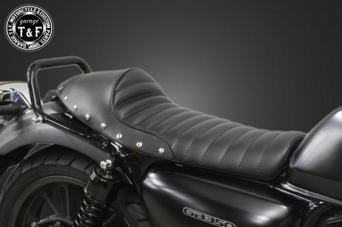 在庫有り Garage T&F ティーアンドエフ GB350 スタッド付きカフェシート(タックロール) 606120