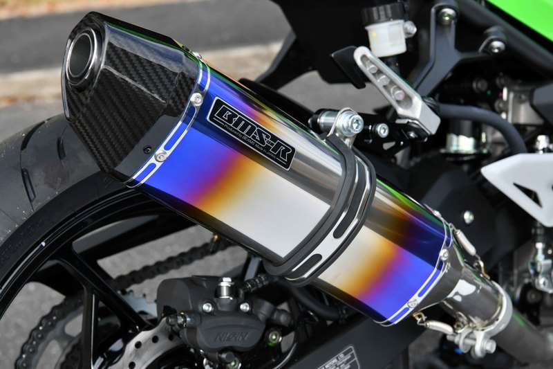 【18日限定！クーポン配布！】 ビームス BEAMS バイク用 マフラー CORSA-EVO2 スリップオン ヒートチタンサイレンサー 政府認証 JMCA NINJA400 / Z400 2018~ G432-65-P6J