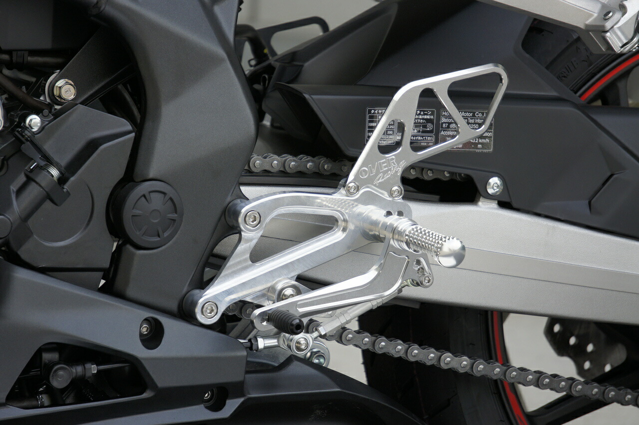 【20日限定！クーポン配布！】 OVER Racing(オーバーレーシング) バイク用 バックステップ 4ポジション シルバー CBR250RR 51-02-01｜moto-zoa 店