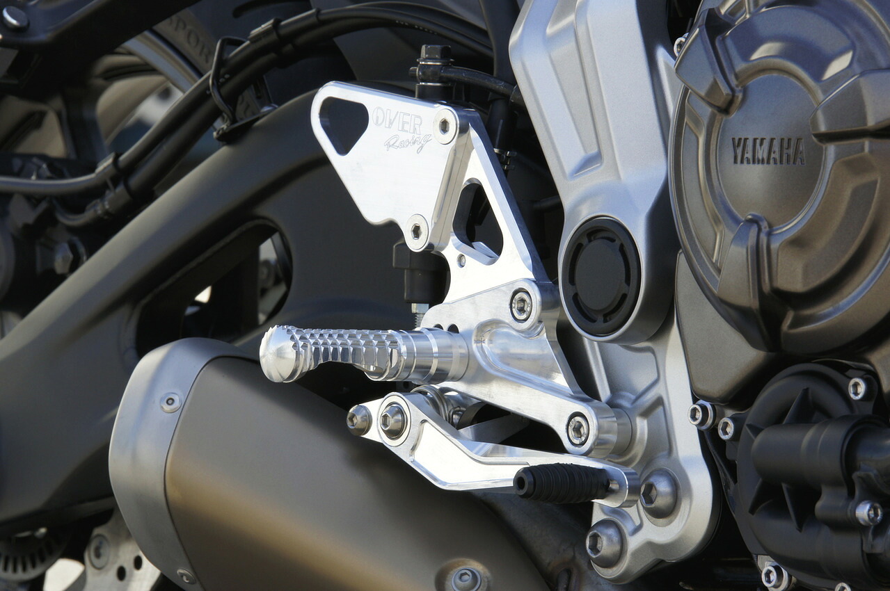OVER Racing(オーバーレーシング) バイク用 バックステップ 4ポジション シルバー MT-07 51-50-01|moto-zoa 店