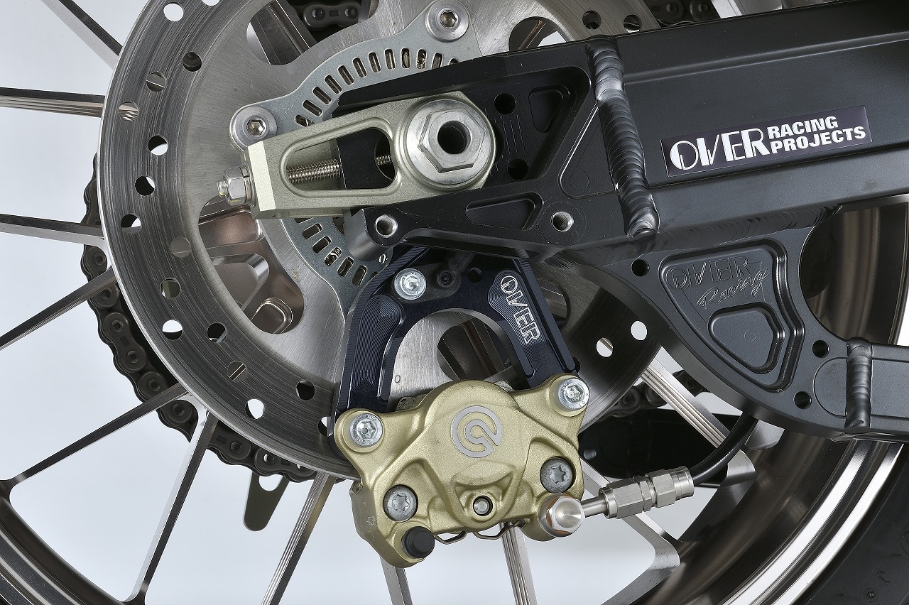 【20日限定！クーポン配布！】 OVER Racing(オーバーレーシング) バイク用 リアキャリパーサポート ブレンボ2P用 ブラック Z900RS 83-71-21B