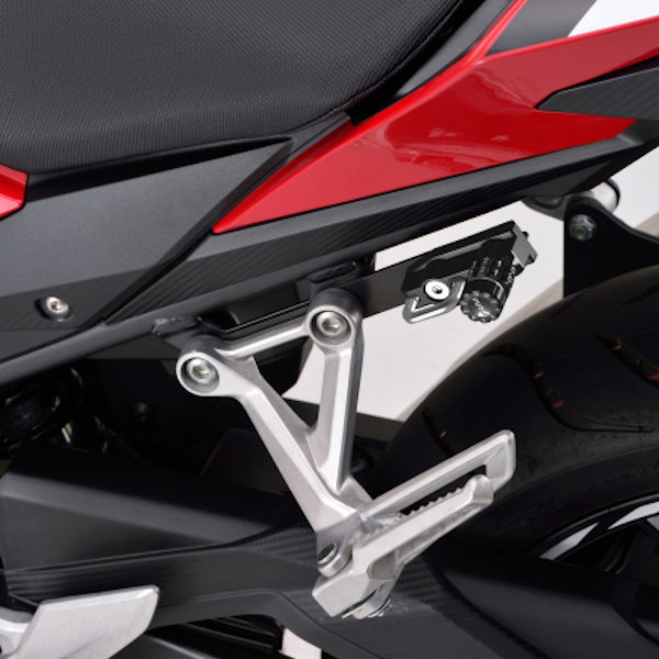 楽天市場】デイトナ ダイヤルヘルメットロックホルダー CBR400R/400X