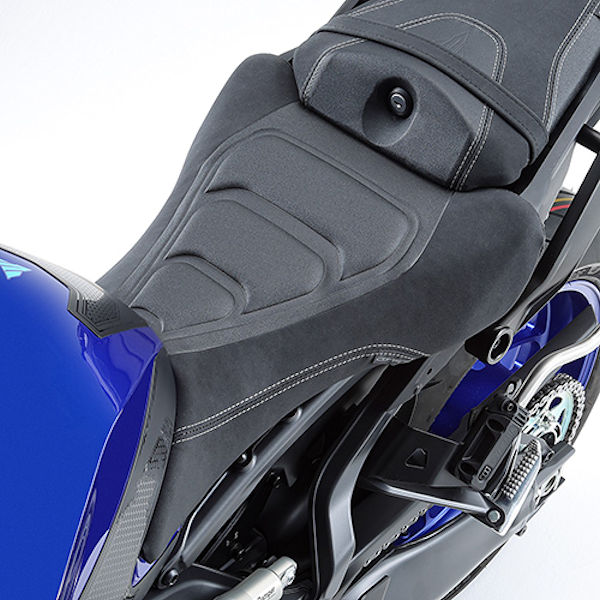 YAMAHA コンフォートヒートシート Q5KYSK128G02 Webike | Y'S GEAR(YAMAHA) ワイズギア ヤマハ コンフォート