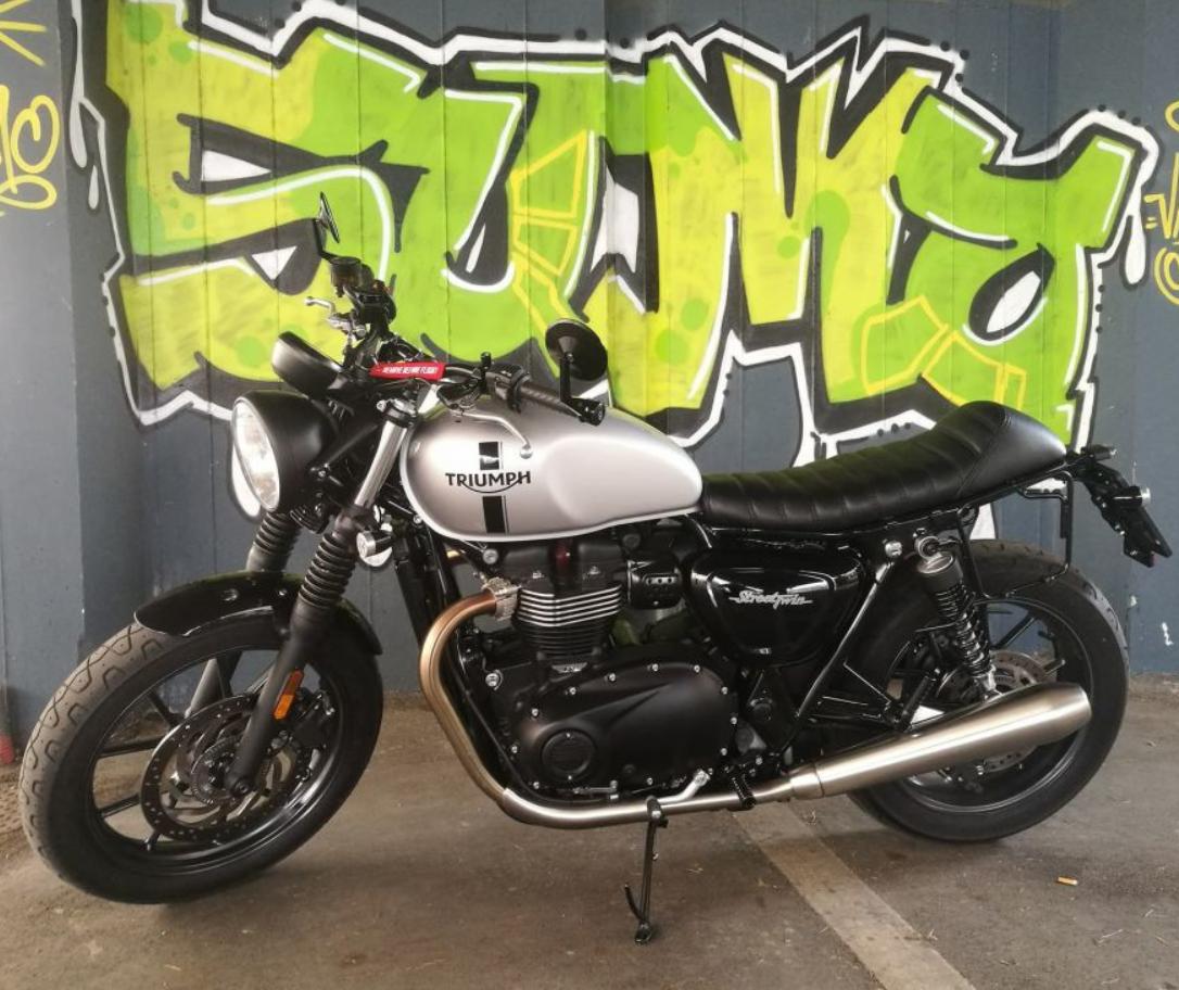 トライアンフ　LEDウインカー　ボンネビル　ストリートスクランブラー トライアンフ ボンネビル T120 T100 スラクストン スクラン