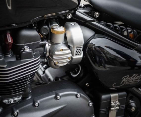 Motone(モートーン）スロットルボディ カバー ショットブラスト トライアンフ T120,BOBBER,Thruxton