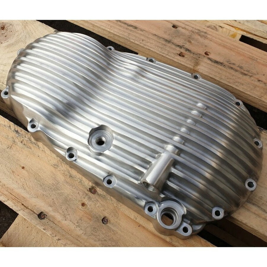 T100 T120 ボバー スピードツイン900/1200 スクランブラー900/1200等 クラッチサイド エンジンカバー リブデザイン ブラシ仕上げ Motone