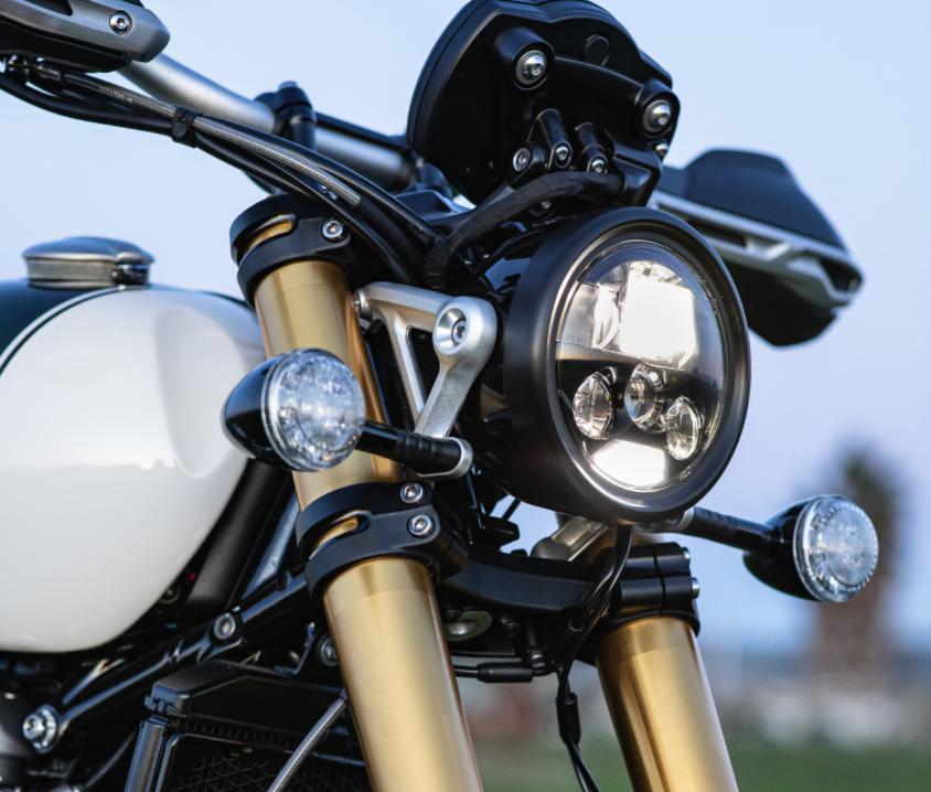 MOTODEMIC LED ヘッドライト EVOスタンダード ブラック Triumph Scrambler 1200 XE/XC