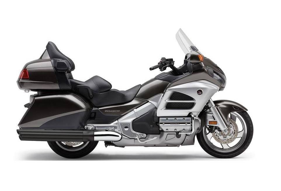 COBRA SIX-2-SIX スリップオン・マフラー ブラック GL1800/F6B|モトパーツ 店