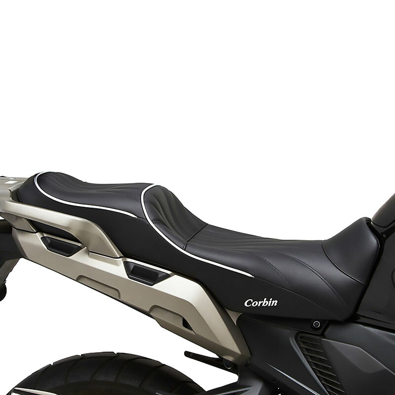 Corbin ガンファイター&レディシート VFR1200X クロスツアラー 64,044円