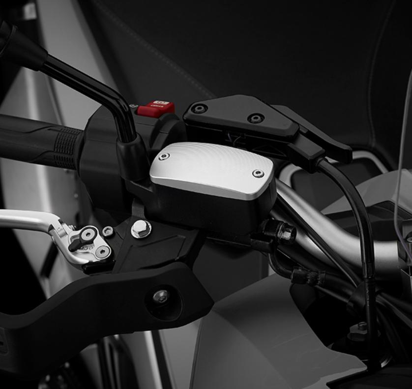 レブル250/500 17-24 17-24 FRリザーバーカバー シルバー バイカーズ｜モトパーツ　店