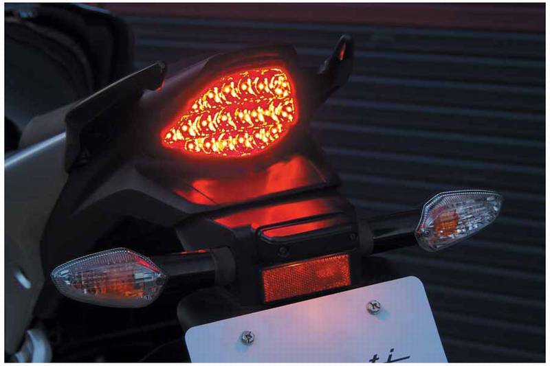 ヴァレンティモト(VALENTI MOTO) ジュエルLEDテール クリアレンズ CBR250R/125R 保安基準適合品