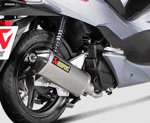 Akrapovic (アクラポヴィッチ) スリップオンマフラー・チタン・PCX125/150・14-16