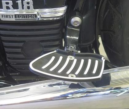 BMW R18 パッセンジャー フットボード MVモトラッド