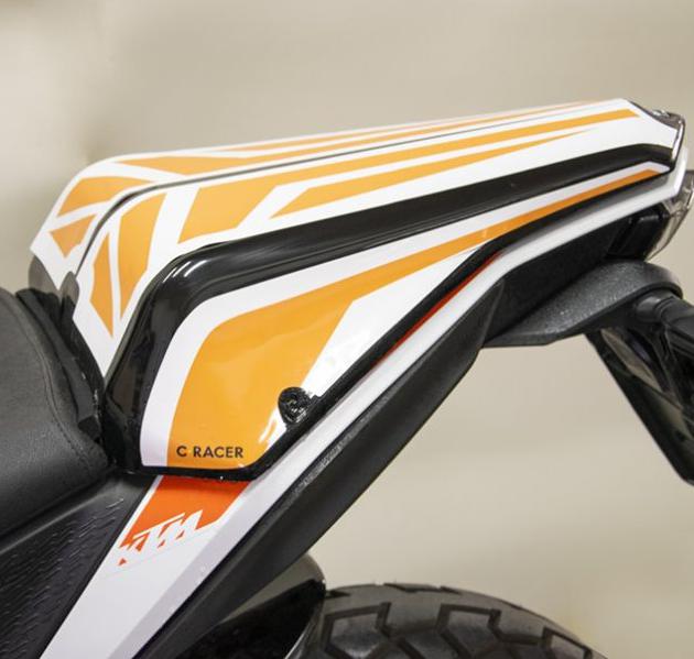KTM 390アドベンチャー シートカウル 収納スペース有 C-RACER