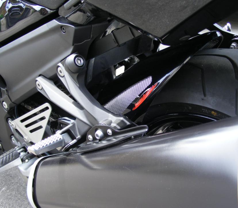 楽天市場】ZZR1400/ZX-14R ブラック/シルバーメッシュ リアフェンダー