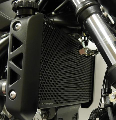 SUZUKI SV650/X ラジエーターガード Evotech Performance 11,060円