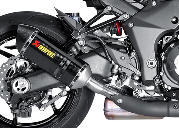 Akrapovic(アクラポヴィッチ) カーボン・スリップオン・マフラー Kawasaki Z1000|モトパーツ 店