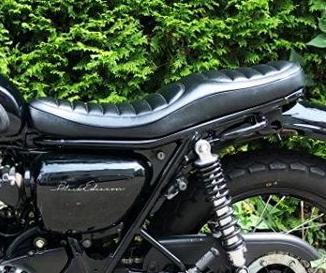 W650　スクランブラー仕様セット　W800　W400 W650/W400/W800用 スクランブラーシート [J4024-0024