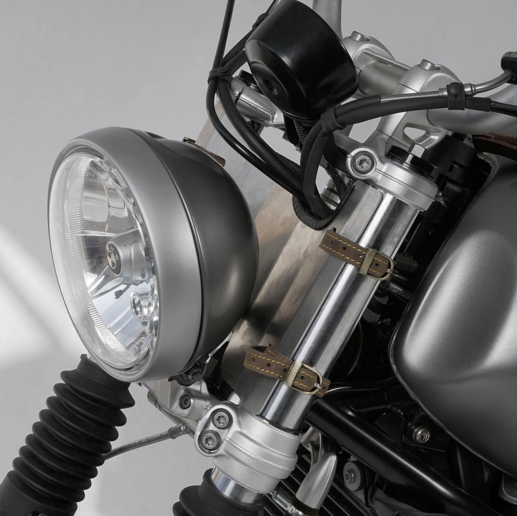 BMW RnineT ヘッドライトプレート RAISCH