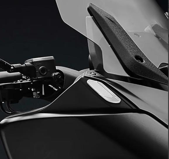 T-MAX 530/560 ミラーホールキャップ シルバー リゾマ｜モトパーツ　店