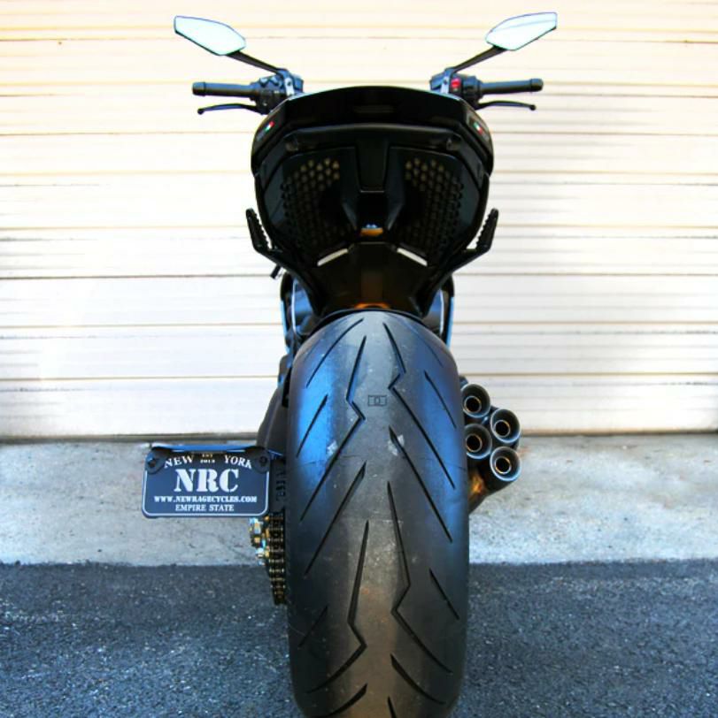 DUCATI ディアベル V4 23- サイドマウントライセンスプレートキット ニューレイジサイクルズ