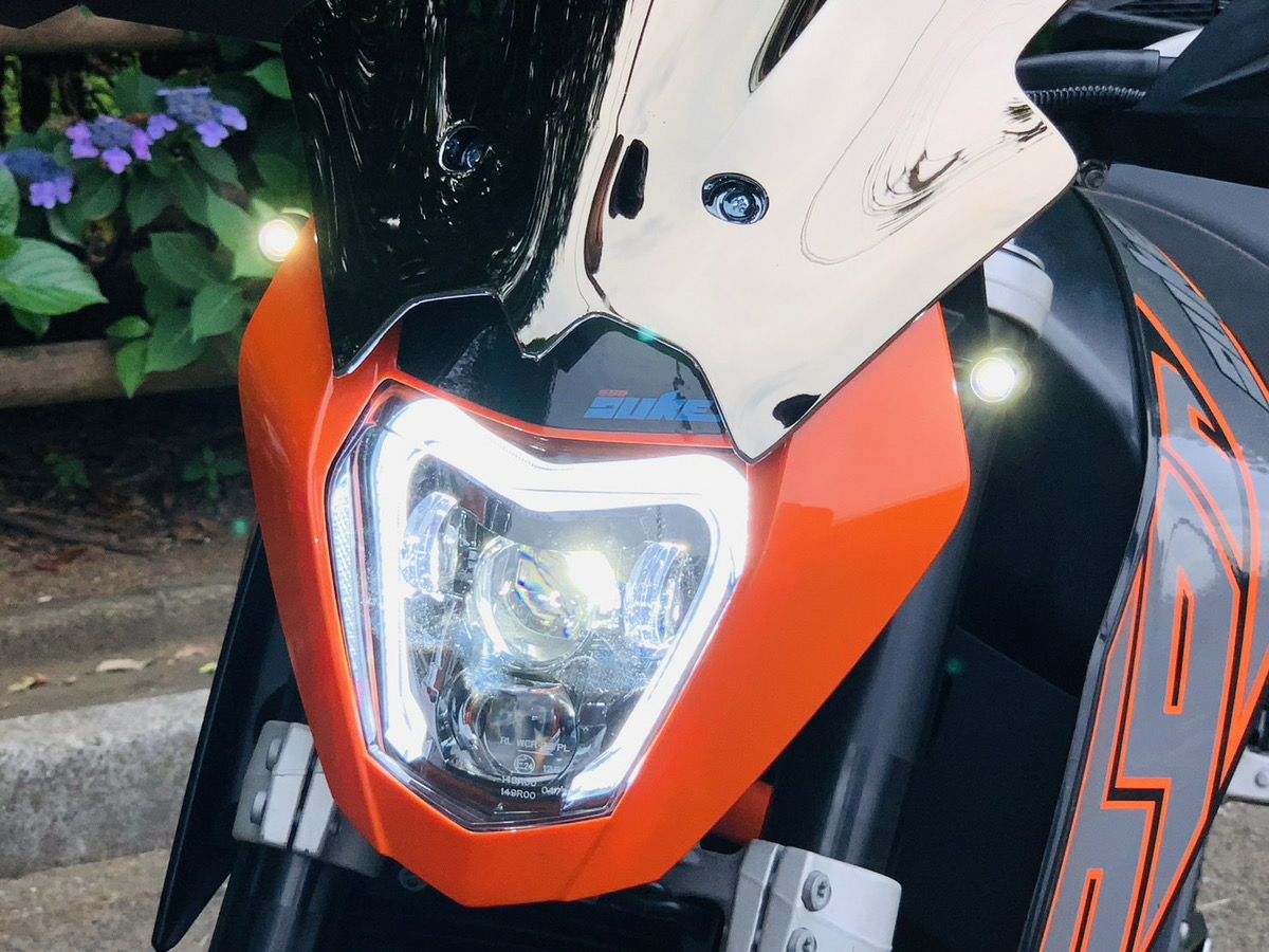 ヘッドライト KTM 用 890 DUKE R KTM 890 DUKE R ヘッドライトレンズシールド | バイクパーツ通販