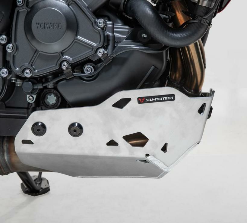 Tracer9/GT/GT+ 2021~ シルバー スキッドプレート SW-MOTECH|モトパーツ 店