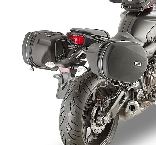 MT-07 18-24 EASYLOCK ソフトバッグサポート GIVI
