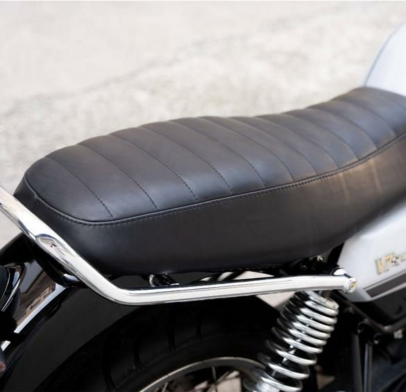 楽天市場】V7レーサー シート 在庫有 即納 モトグッチ 純正 新品