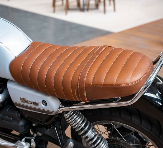 motoguzzi V7racer 純正シート 楽天市場】V7レーサー シート 在庫有 即納 モトグッチ 純正 新品