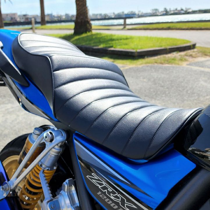 楽天市場】ZRX 1100/1200 DAEG ガンファイター＆レディ シート Corbin