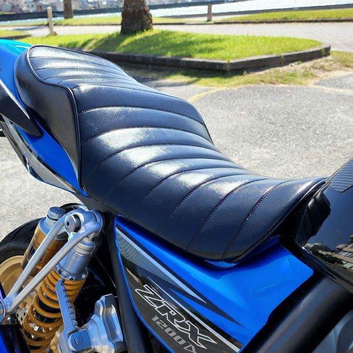 ZRX1200DAEG 2015年式 純正シート 1100 1200 ダエグ カワサキ ZRX1200ダエグ 純正部品 | バイクパーツ通販 Webike